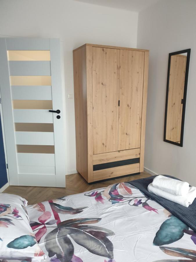Modern Apartment Ополе Екстериор снимка
